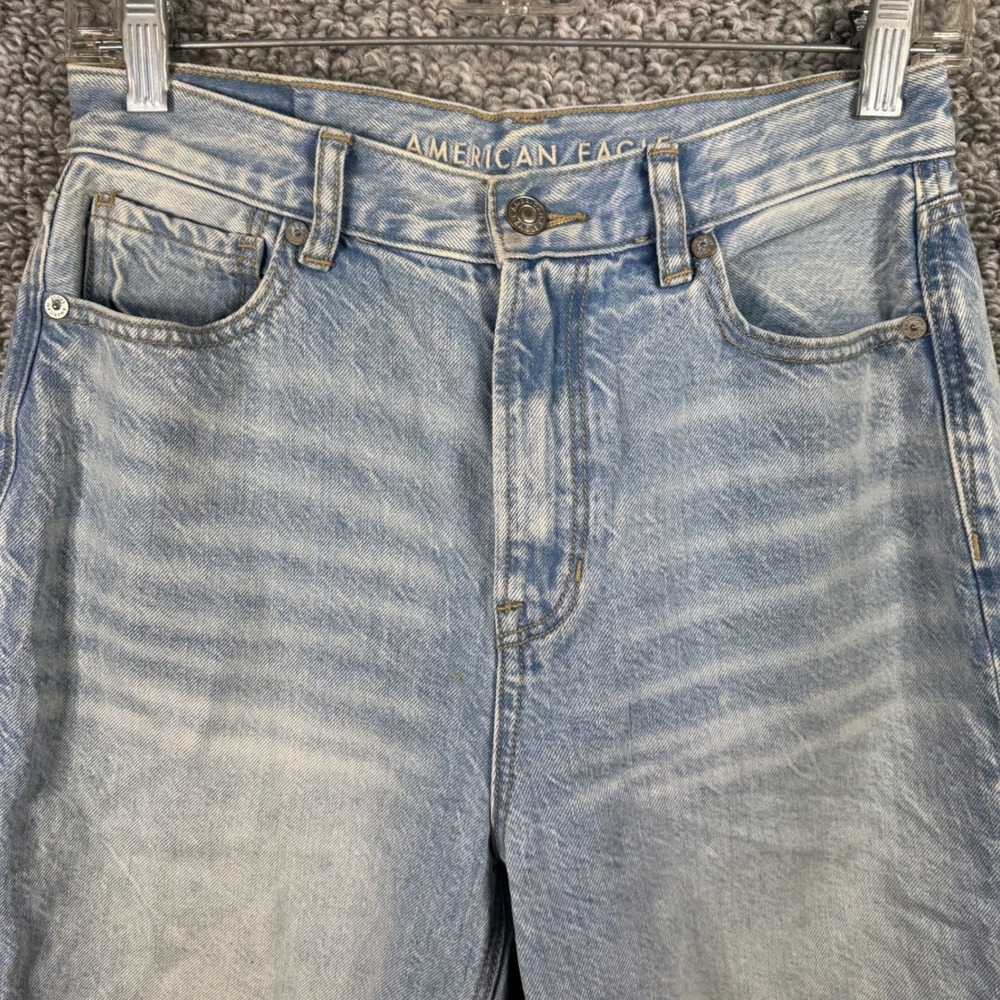 American Eagle High Rise Mom Jeans Relaxed Fit Light Wash Denim 90s Blue Women 2 - Picture 5 of 16